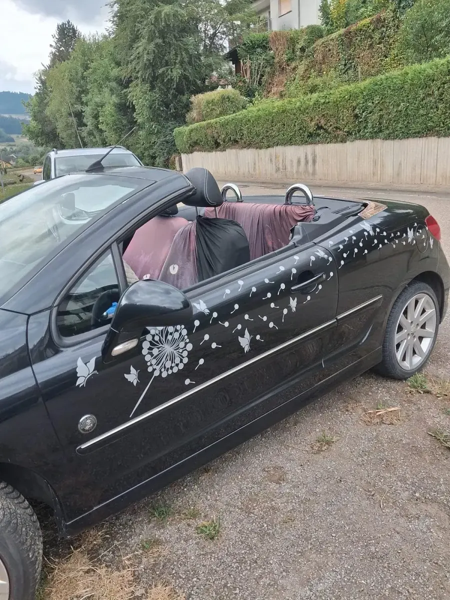 Gebraucht Peugeot 207 100 PS (73 kW) 2010 Schwarz Cabrio