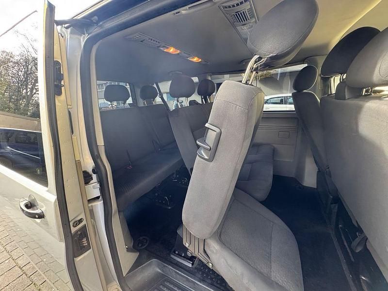 Gebraucht VW T5 190 PS (139 kW) 2010 Grau Van