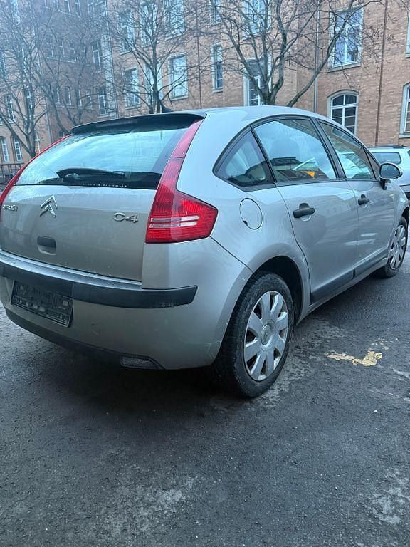 Gebraucht Citroën C4 Comfort 109 PS (80 kW) 2007 Grau Limousine