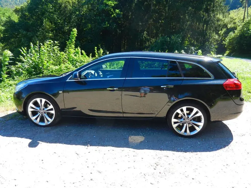 Brugt Opel Insignia Sport 160 HK (117 kW) 2011 Sort Stationcar