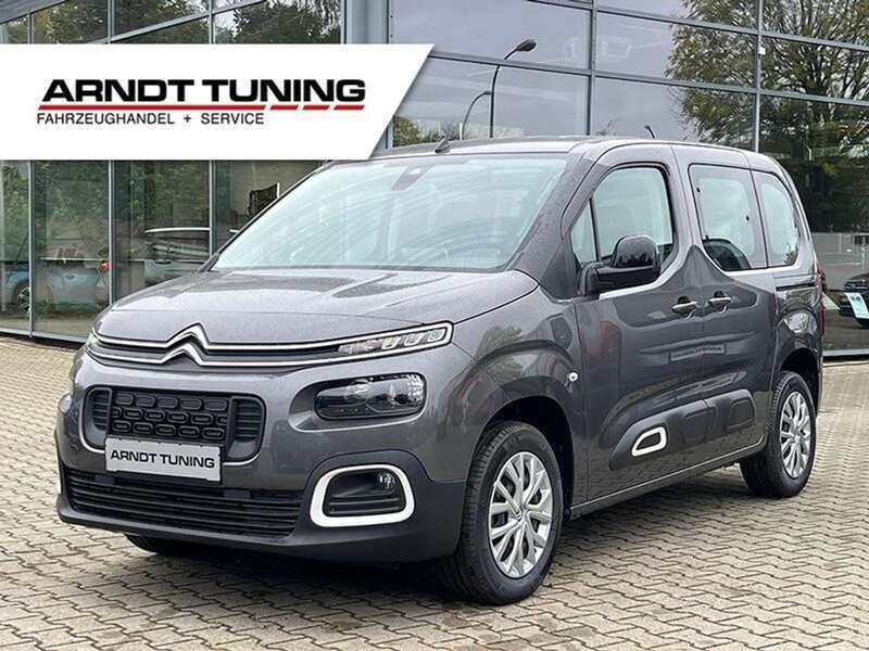 Lackierung platiniumgrau/typ Gebraucht 2023 Citroën Berlingo Feel Van / Kleinbus | 23.990 € (Fairer Preis) - Bild 1/4