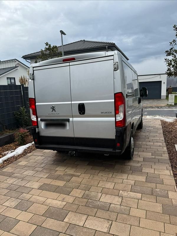 Gebraucht Peugeot Boxer 120 PS (88 kW) 2022 Silber Van