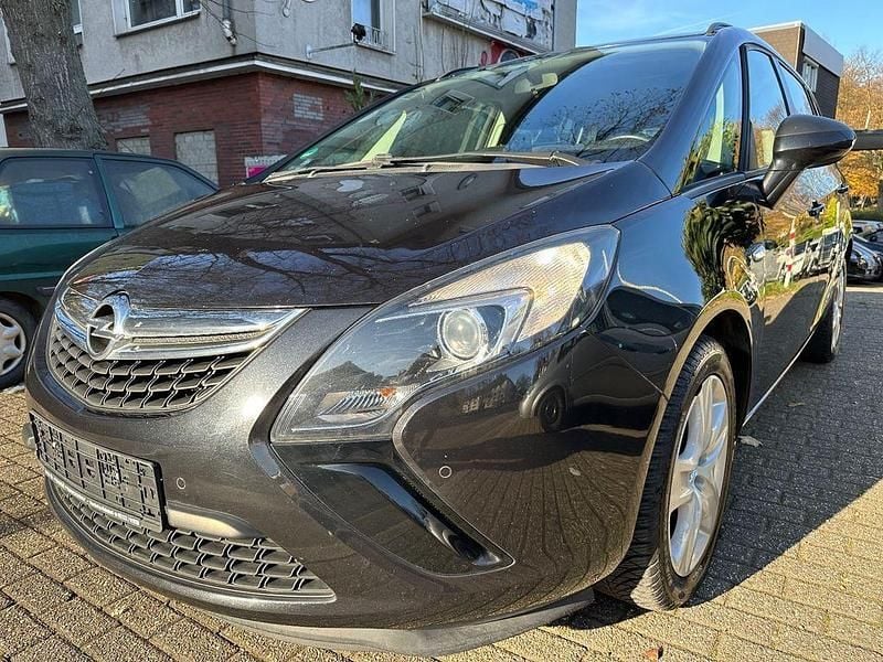 Schwarz Gebraucht 2015 Opel Zafira Tourer Van / Kleinbus | 4.700 € (Guter Preis) - Bild 1/4