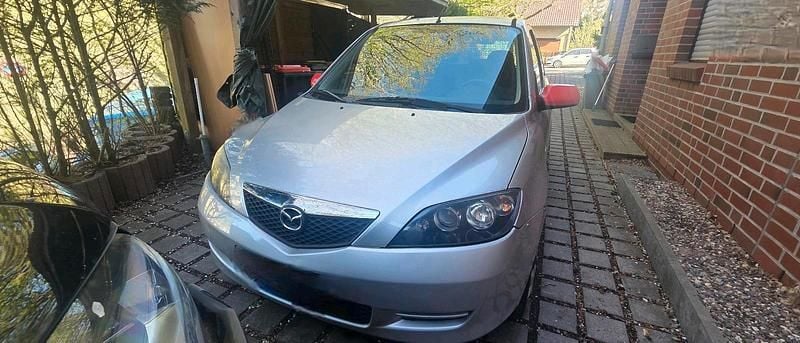 Gebraucht Mazda 2 80 PS (58 kW) 2007 Silber Kleinwagen