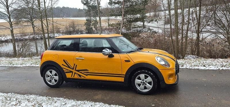 Gebraucht Mini ONE 75 PS (55 kW) 2017 Orange Kleinwagen