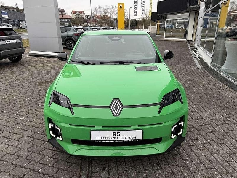 Neu Renault 5 E-Tech Evolution 89 kW (122 PS) 2026 Pop green metallic Kleinwagen