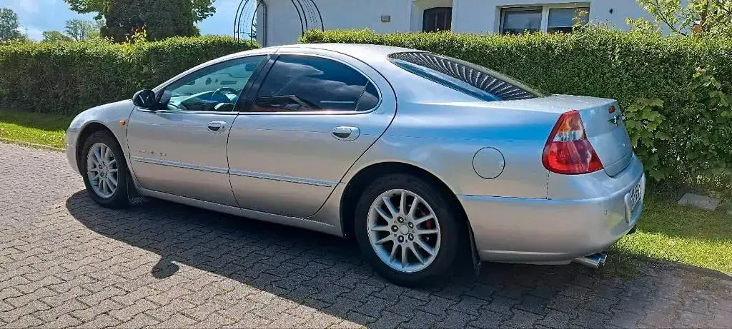 Używany Chrysler 300M 256 KM (188 kW) 2000 Srebrny Sedan/Limuzyna