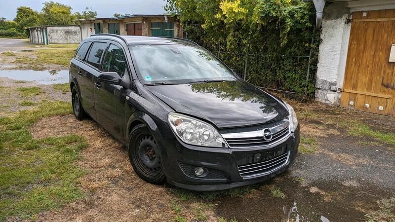 Schwarz Gebraucht 2007 Opel Astra Kombi | 2.399 € (Guter Preis) - Bild 1/4