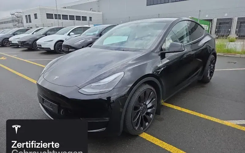 Gebraucht Tesla Model Y Performance 321 kW (437 PS) 2023 Schwarz SUV