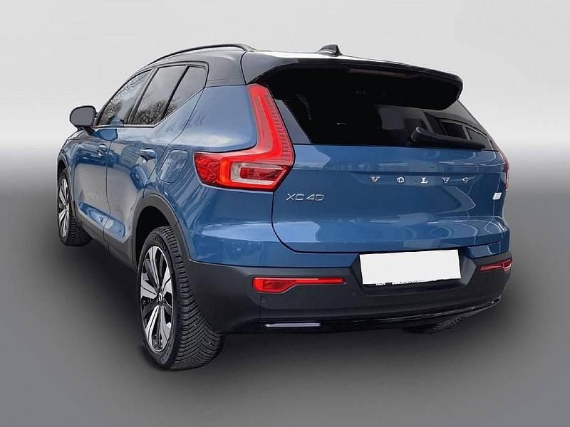 Gebraucht Volvo XC40 Core 169 kW (231 PS) 2023 Blau SUV