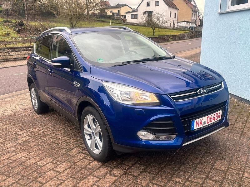 Gebraucht Ford Kuga Titanium 150 PS (110 kW) 2015 Blau SUV