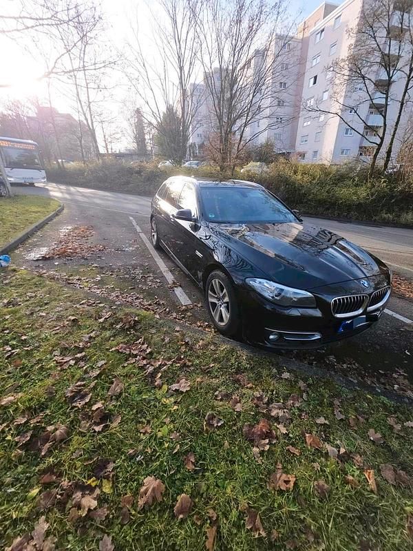 Gebraucht BMW 520 Luxury Line 190 PS (139 kW) 2015 Schwarz Kombi