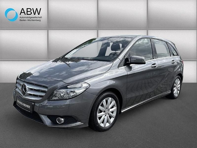 Grau Gebraucht 2012 Mercedes B180 Van / Kleinbus | 11.490 € (Fairer Preis) - Bild 1/4