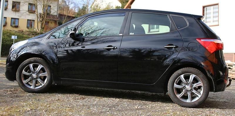 Gebraucht Hyundai ix20 Passion 125 PS (91 kW) 2016 Schwarz Kleinwagen