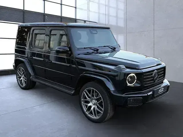 Gebraucht Mercedes G450 AMG line 390 PS (286 kW) 2025 Grün SUV