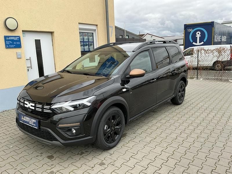 Black nacré metallic Neu 2025 Dacia Jogger Extreme Van / Kleinbus | 21.590 € (Guter Preis) - Bild 1/4