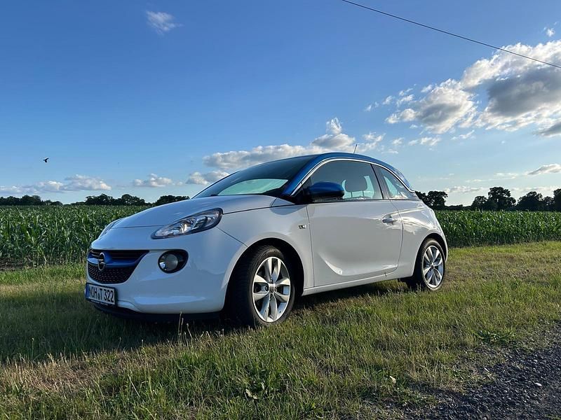 Weiß Gebraucht 2018 Opel Adam Unlimited Kleinwagen | 9.350 € (Fairer Preis) - Bild 1/4