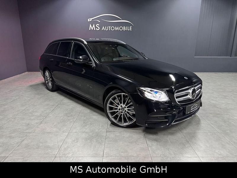 Schwarz Gebraucht 2019 Mercedes E400 AMG line Kombi | 34.990 € (Guter Preis) - Bild 1/4