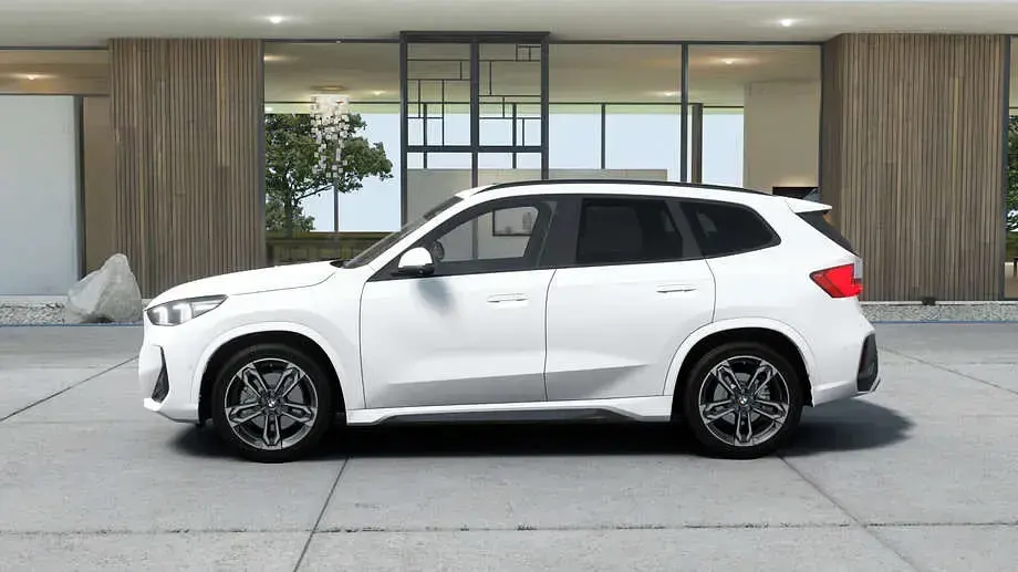Neu BMW iX1 Luxury Line 150 kW (204 PS) 2026 SUV