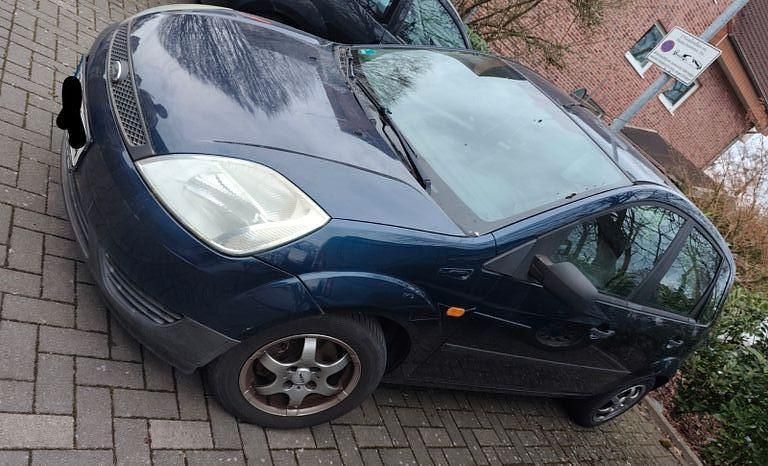 Gebraucht Ford Fiesta 60 PS (44 kW) 2002 Blau Kleinwagen