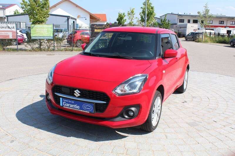 Rot Gebraucht 2021 Suzuki Swift Comfort Kleinwagen | 14.500 € (Fairer Preis) - Bild 1/4