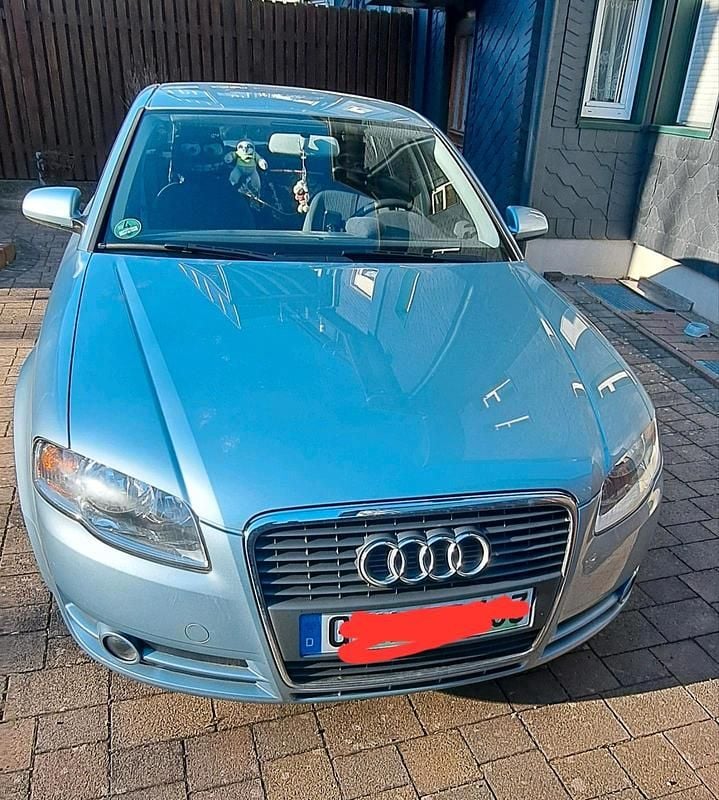 Gebraucht Audi A4 130 PS (95 kW) 2004 Blau Limousine