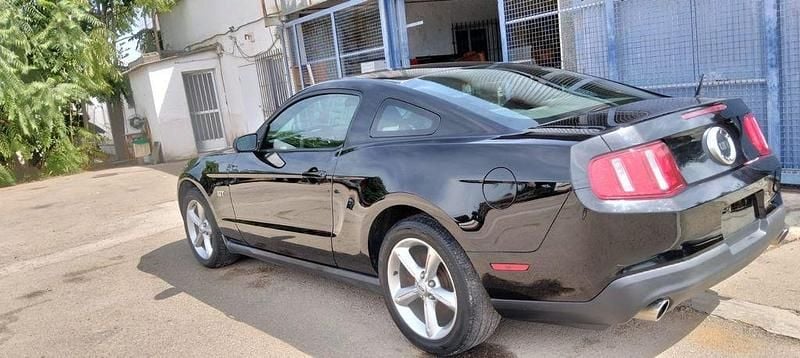 Gebraucht Ford Mustang 314 PS (230 kW) 2010 Schwarz