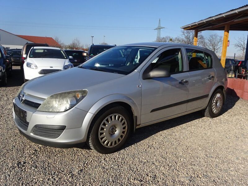 Grau Gebraucht 2004 Opel Astra Limousine | 1.500 € (Superpreis) - Bild 1/4