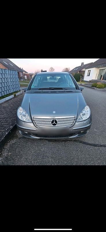 Gebraucht Mercedes A180 108 PS (79 kW) 2008 Andere farben Kombi