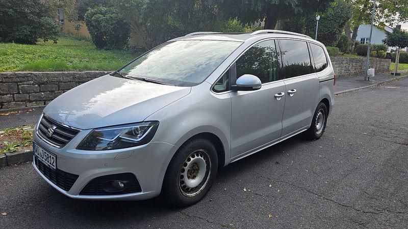 Silber Gebraucht 2016 Seat Alhambra Crono Plus Van / Kleinbus | 21.000 € (Guter Preis) - Bild 1/4