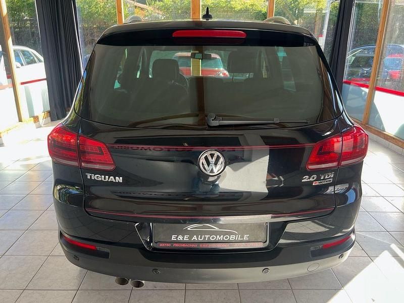 Gebraucht VW Tiguan LOUNGE 150 PS (110 kW) 2015 Schwarz SUV
