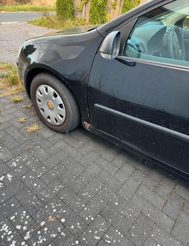 Second-hand VW Golf 90 CP (66 kW) 2007 Negru Coupe