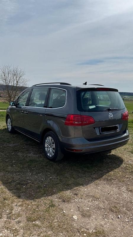 Gebraucht VW Sharan Comfortline 140 PS (102 kW) 2011 Grau Van / Kleinbus