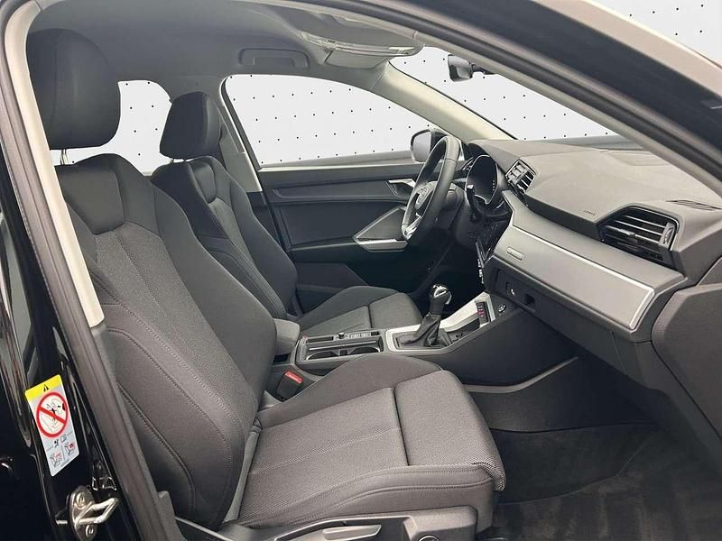 Gebraucht Audi Q3 Advanced 150 PS (110 kW) 2025 Mythosschwarz metallic SUV