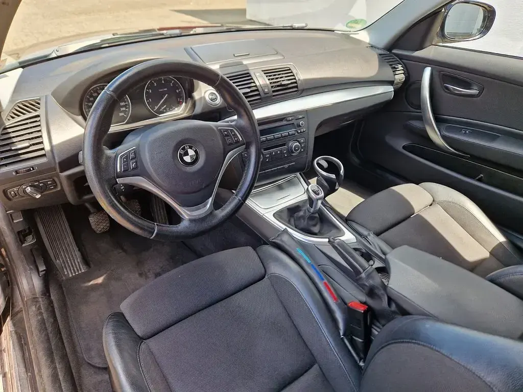 Gebraucht BMW 120 Exclusive 170 PS (125 kW) 2012 Schwarz Kleinwagen