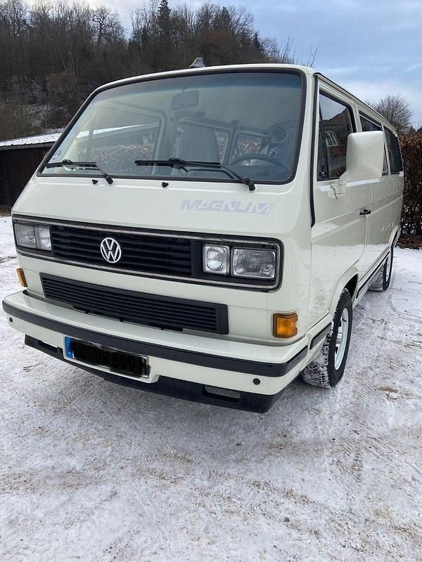 Second-hand VW Multivan 75 CP (55 kW) 1989 Alb Monovolum