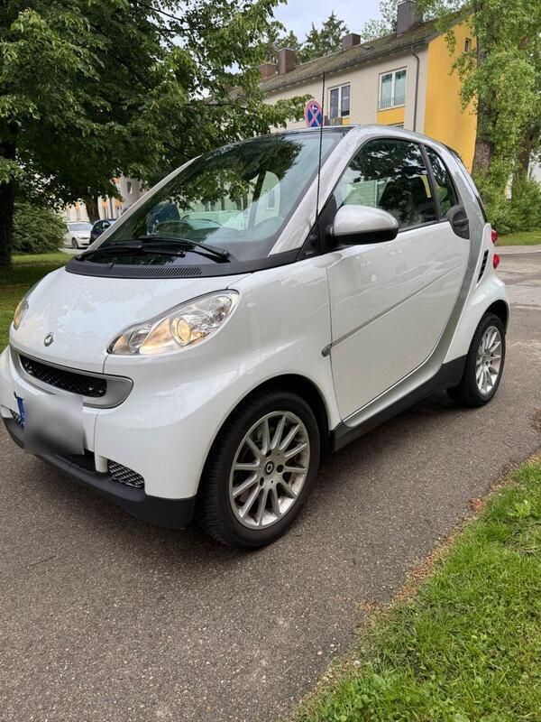Weiß Gebraucht 2007 Smart ForTwo Coupé Passion Coupé | 3.100 € (Fairer Preis) - Bild 1/4
