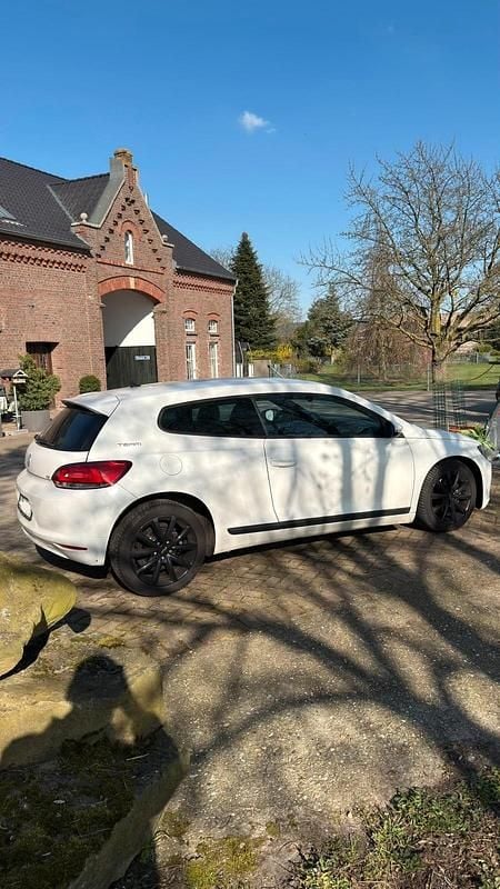 Gebraucht VW Scirocco Edition 160 PS (117 kW) 2010 Weiß Coupé