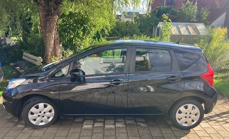Schwarz Gebraucht 2016 Nissan Note Acenta+ Van / Kleinbus | 8.600 € (Fairer Preis) - Bild 1/4