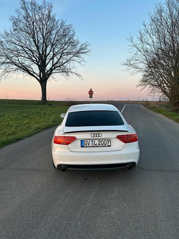 Gebraucht Audi A5 Sportback S-Line 170 PS (125 kW) 2013 Weiß Kleinwagen