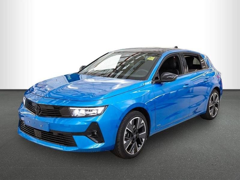 Blau Gebraucht 2023 Opel Astra Ultimate Limousine | 24.295 € (Superpreis) - Bild 1/4