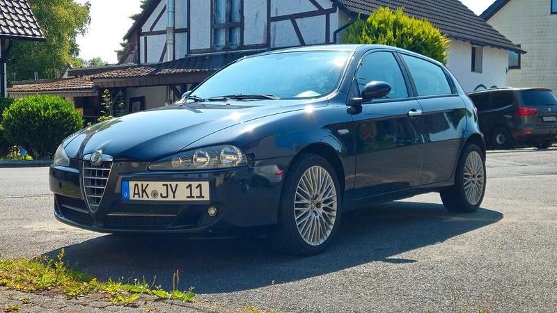 Schwarz Gebraucht 2009 Alfa Romeo 147 Kleinwagen | 1.200 € (Fairer Preis) - Bild 1/4