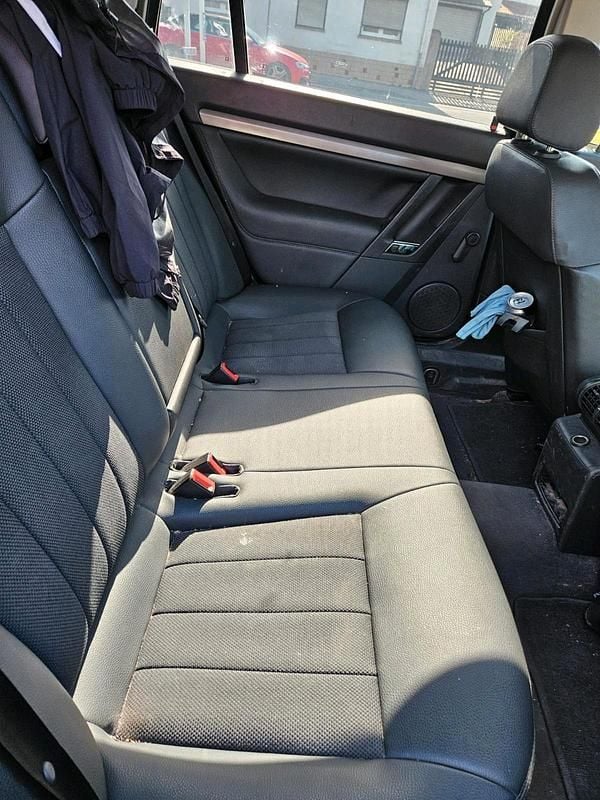 Gebraucht Opel Vectra 140 PS (102 kW) 2008 Schwarz Kombi