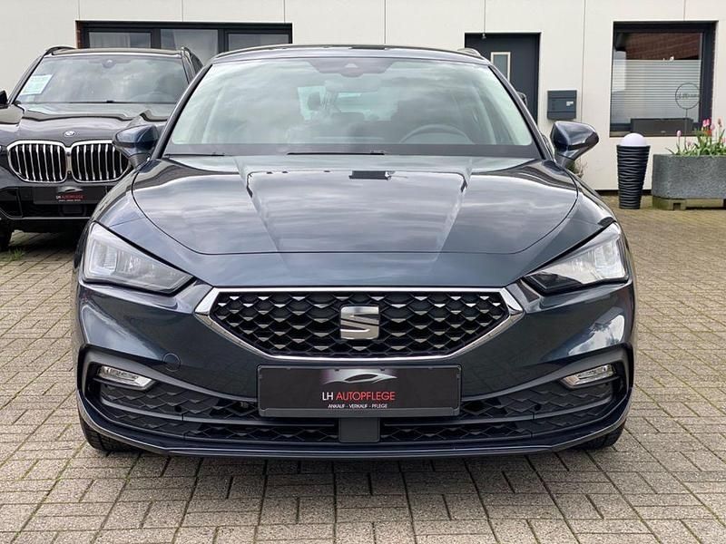 Gebraucht Seat Leon XCELLENCE 131 PS (96 kW) 2022 Grau Limousine