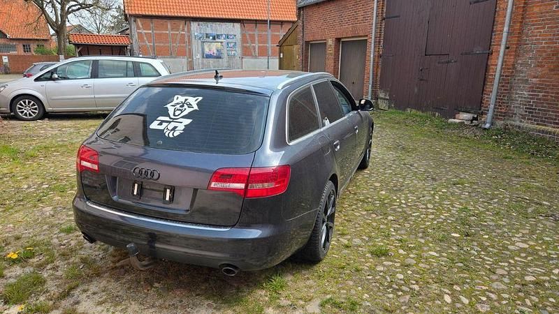 Second-hand Audi A6 Ambiente 240 CP (176 kW) 2011 Gri Break