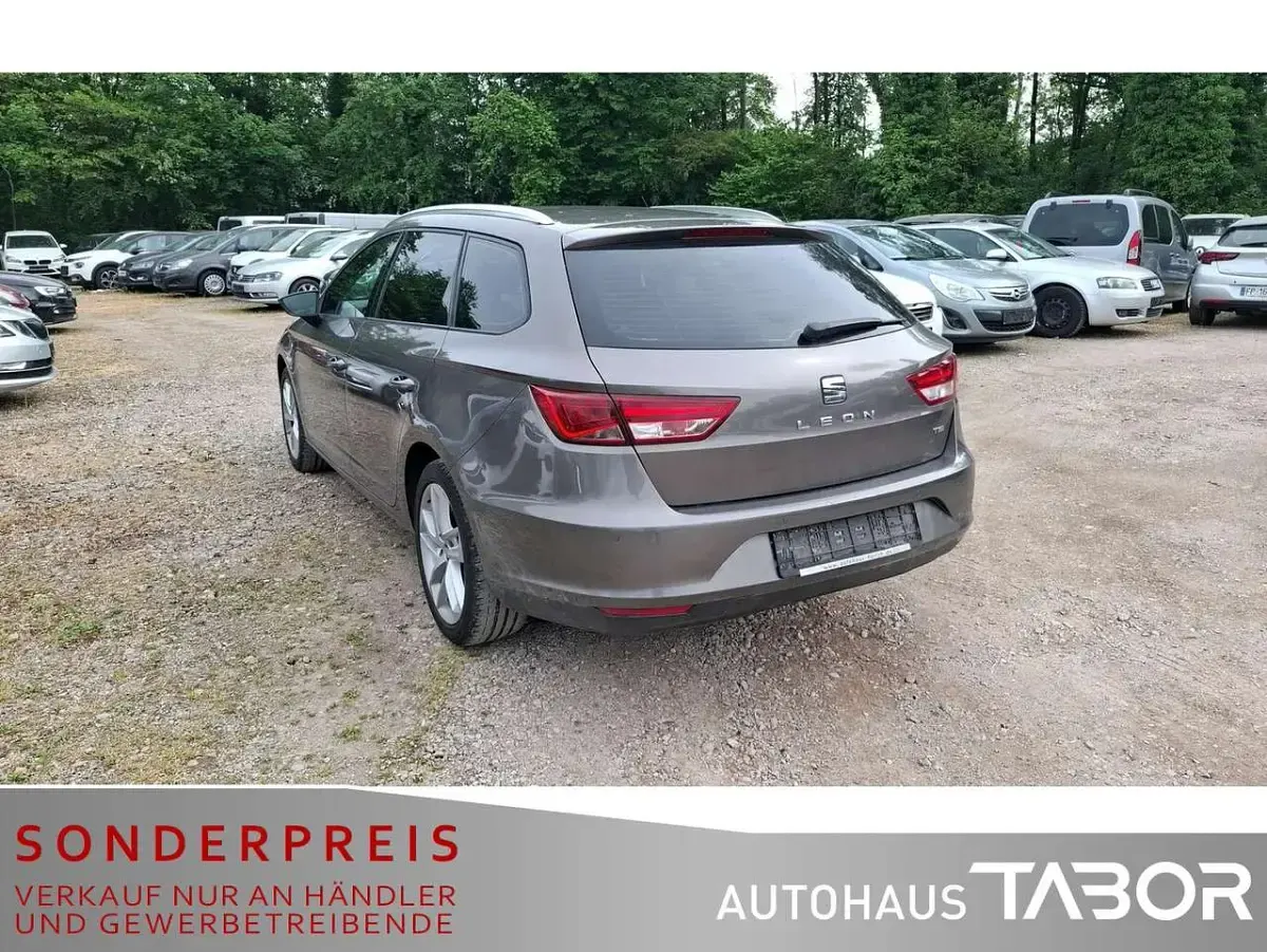 Gebraucht Seat Leon ST Style 125 PS (91 kW) 2016 "technic" grau Kombi
