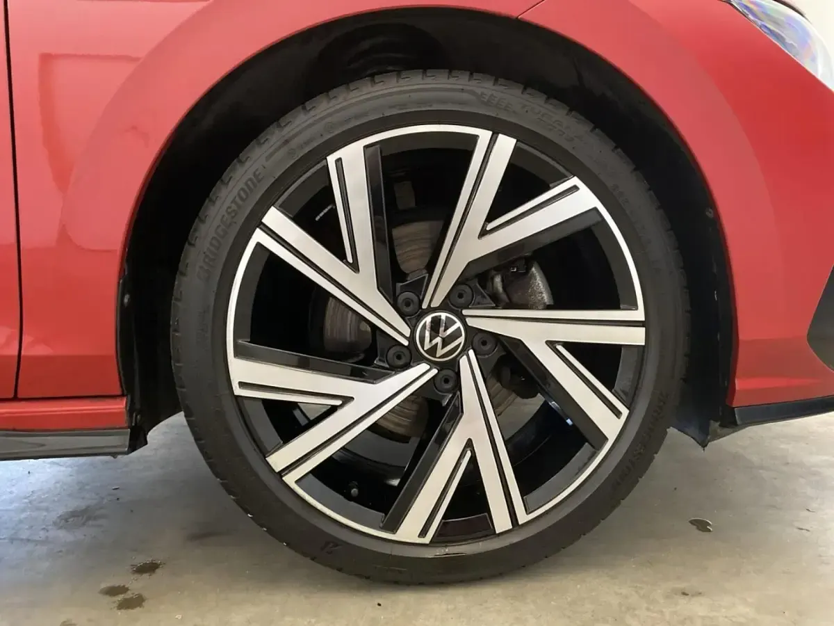 Gebraucht VW Golf VIII R-line 150 PS (110 kW) 2022 Rot Kombi