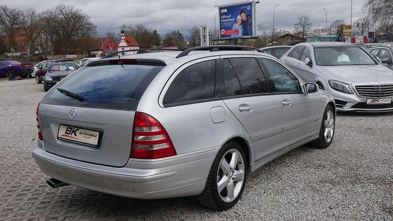 Gebraucht Mercedes C200 163 PS (119 kW) 2003 Grau Kombi