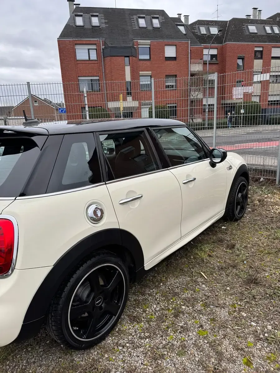 Gebraucht Mini John Cooper Works Pepper 192 PS (141 kW) 2020 Weiß Kleinwagen