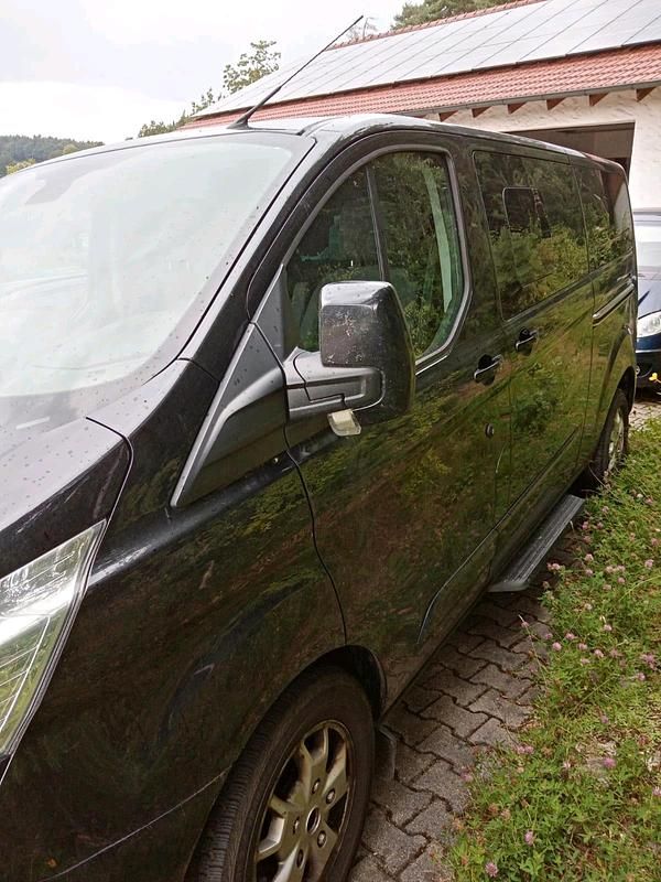 Gebraucht Ford Tourneo 125 PS (91 kW) 2015 Schwarz Van / Kleinbus